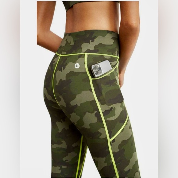 All Access Front Row Bra (M) and Leggings (S) in Olive Camo Set EUC - Picture 4 of 11